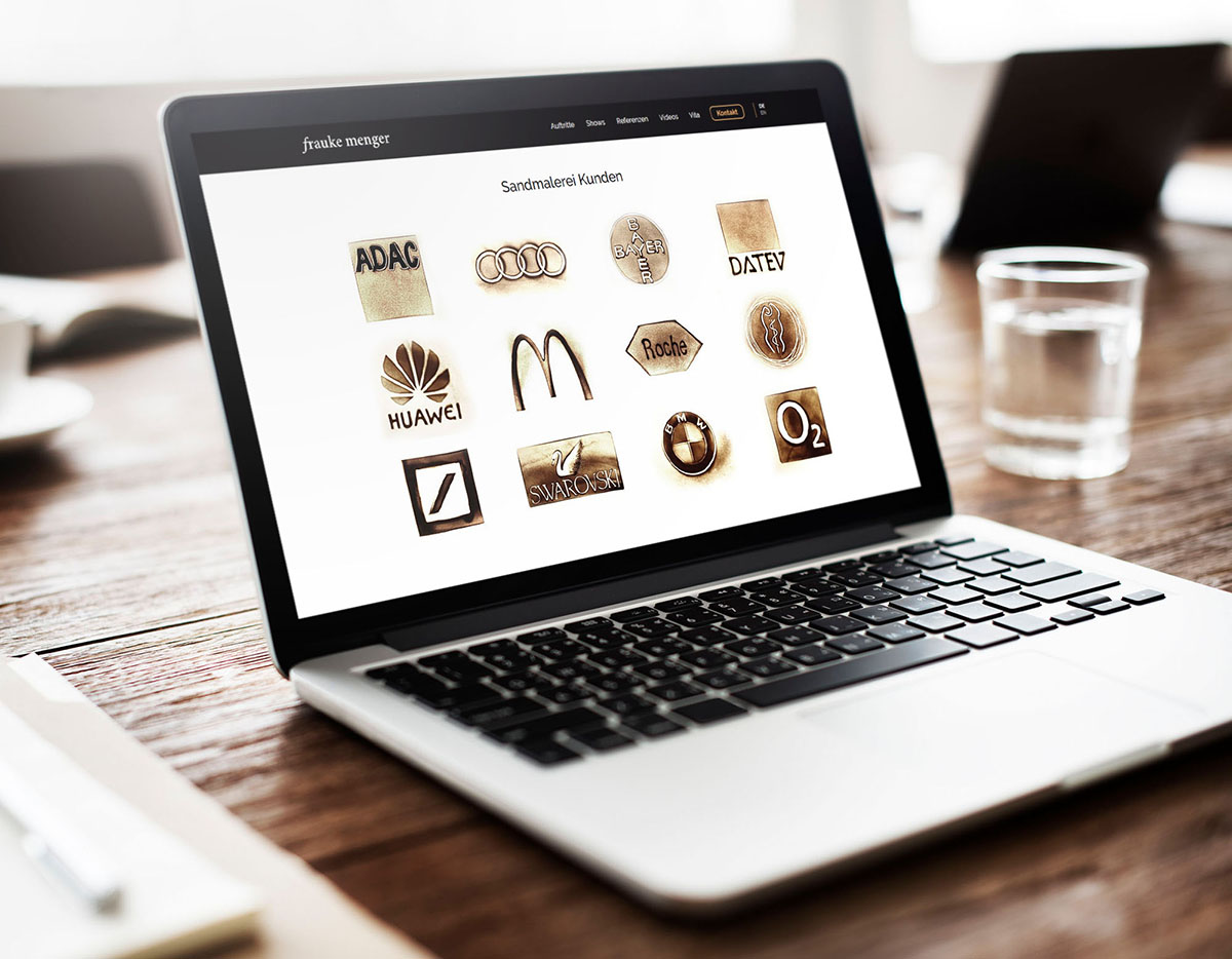 Macbook Webdesign Mockup